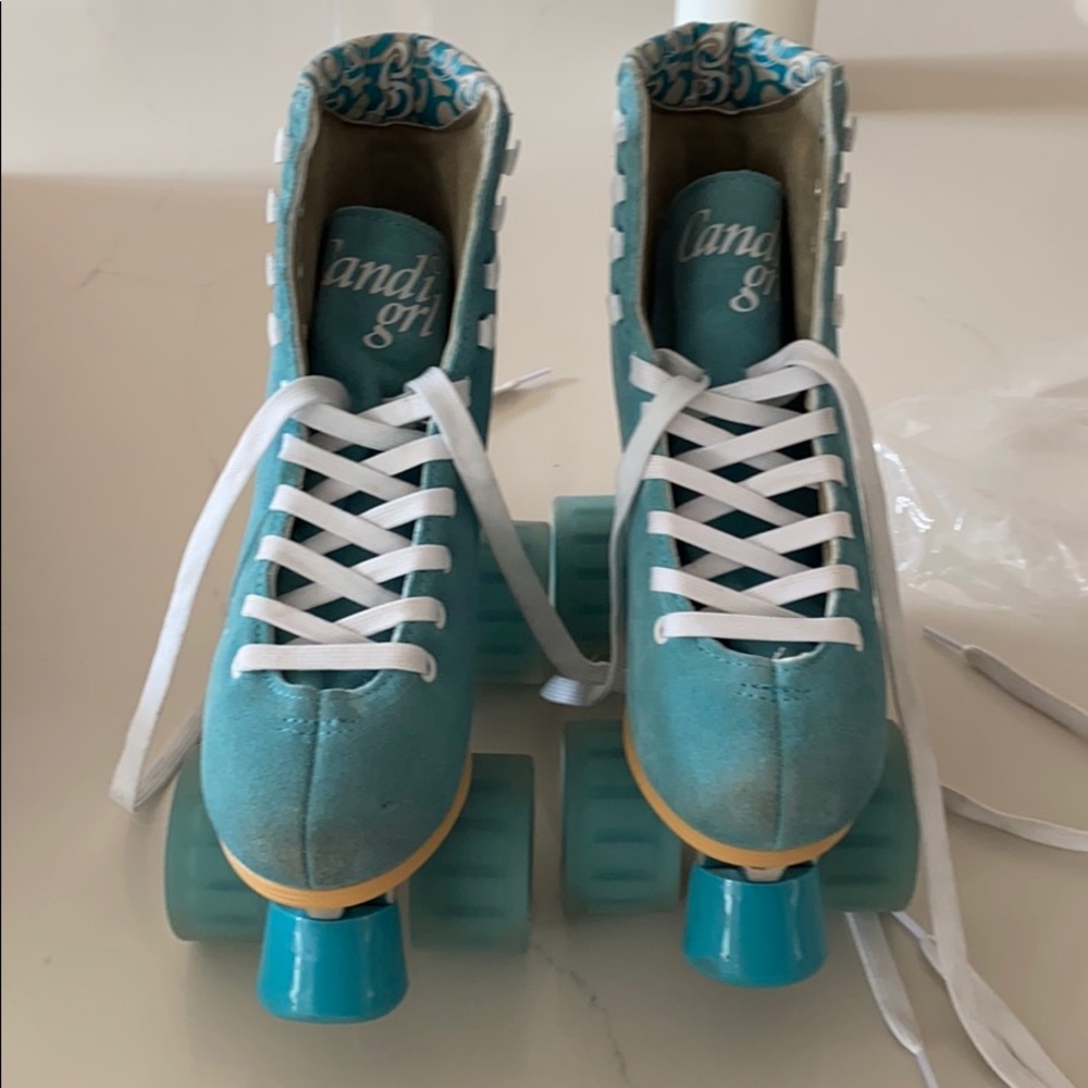 Roller skates - Picture 2 of 6